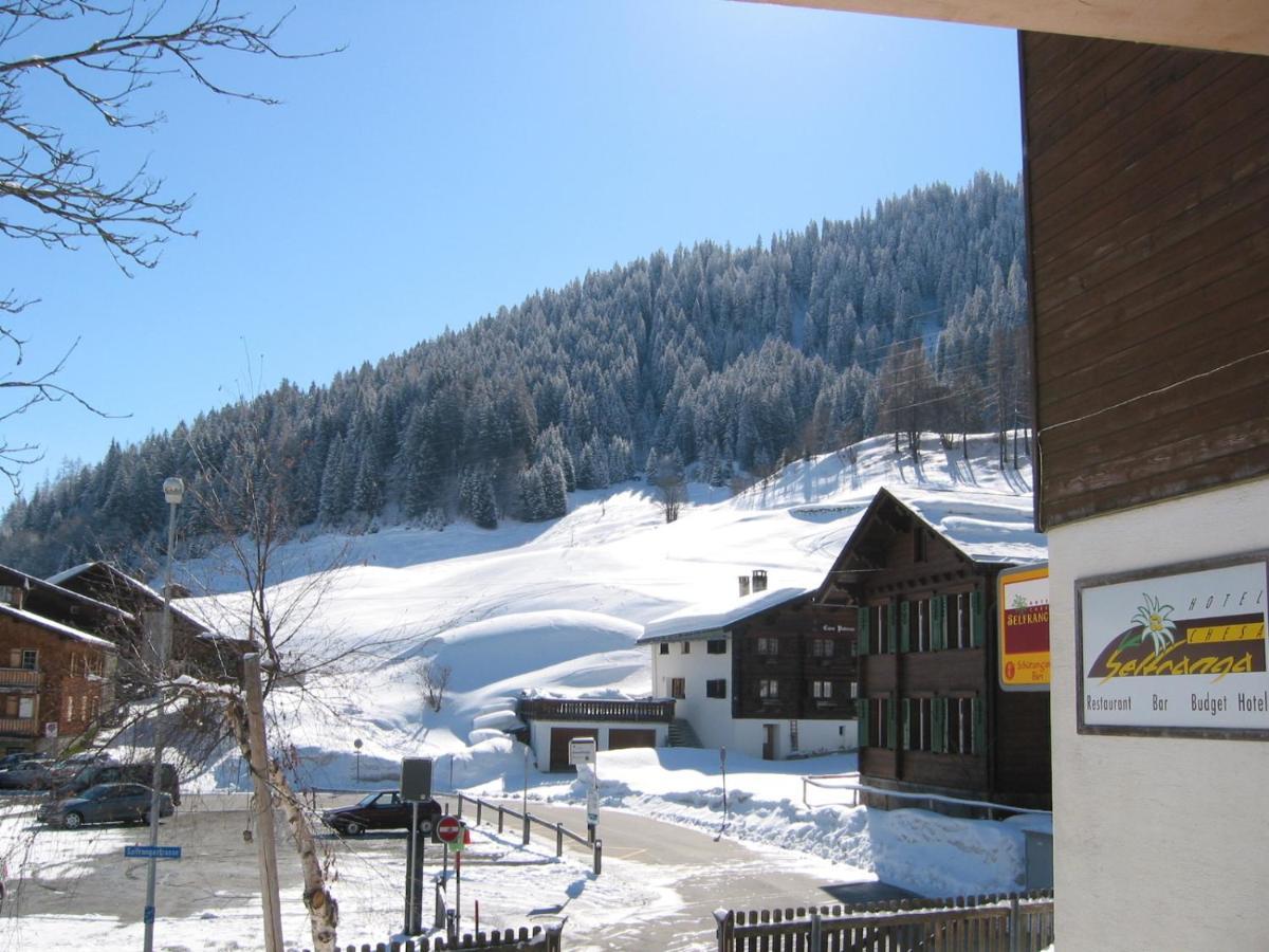 Auberge de jeunesse Chesa Selfranga à Klosters-Serneus Extérieur photo