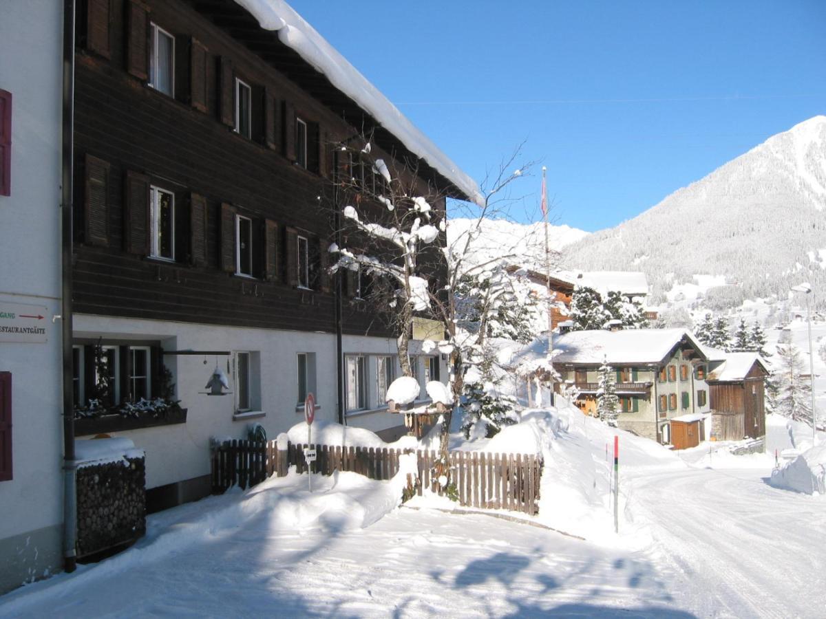 Auberge de jeunesse Chesa Selfranga à Klosters-Serneus Extérieur photo