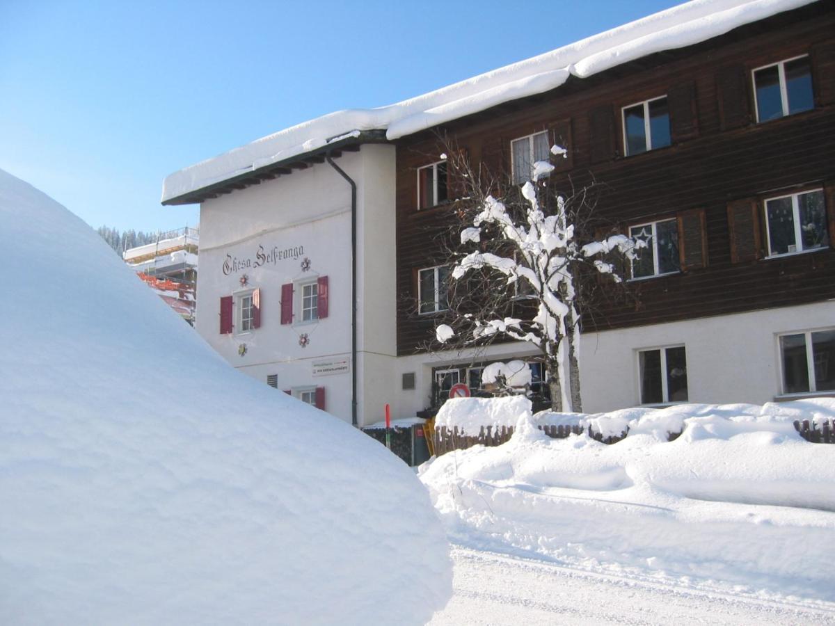 Auberge de jeunesse Chesa Selfranga à Klosters-Serneus Extérieur photo