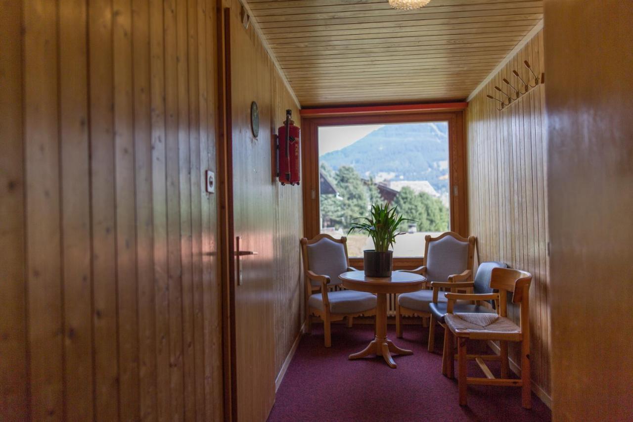 Auberge de jeunesse Chesa Selfranga à Klosters-Serneus Extérieur photo