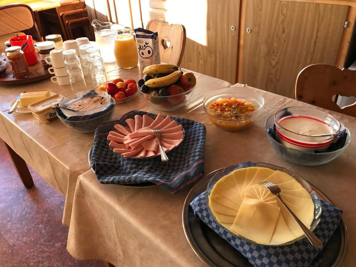 Auberge de jeunesse Chesa Selfranga à Klosters-Serneus Extérieur photo