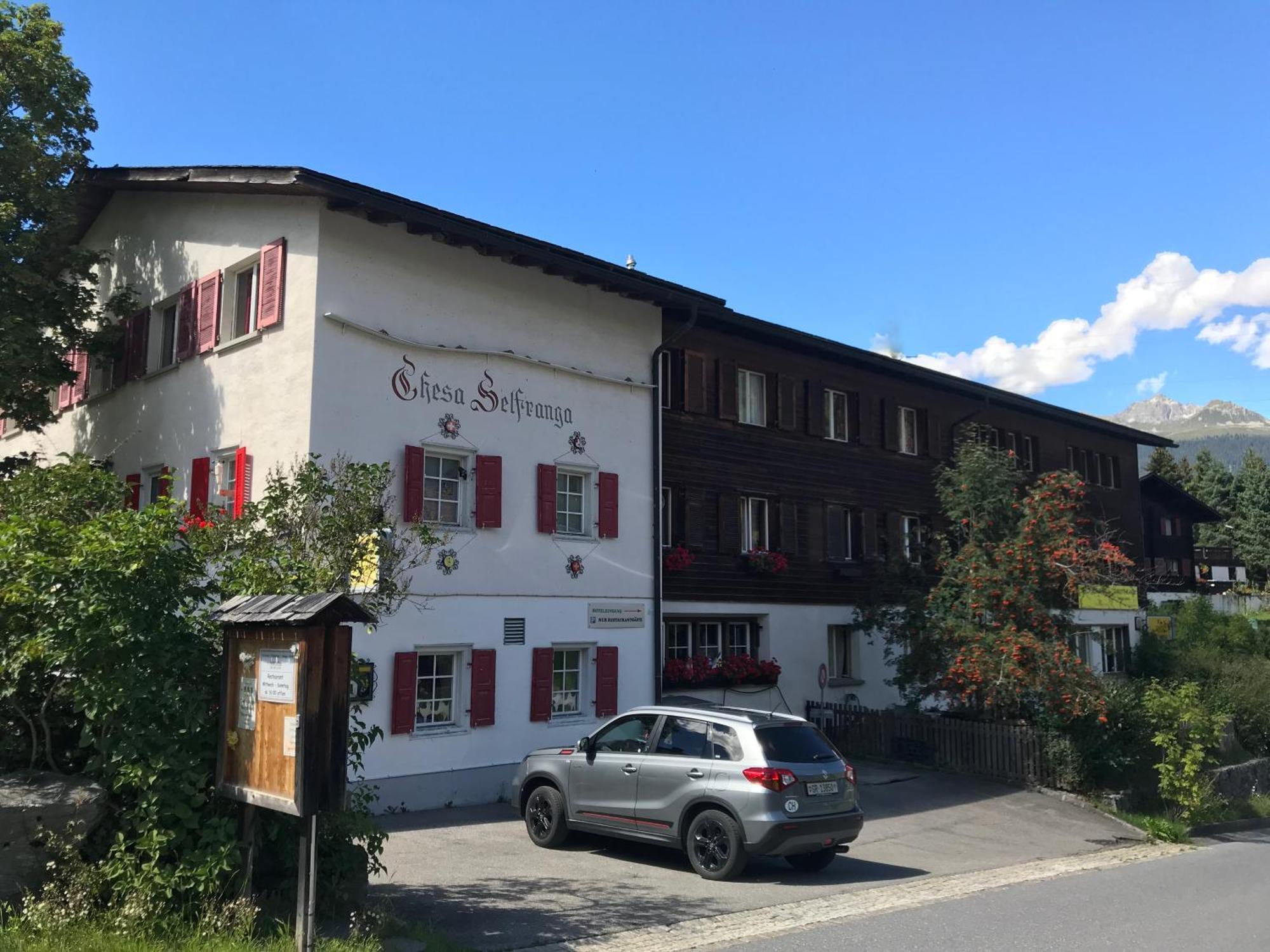 Auberge de jeunesse Chesa Selfranga à Klosters-Serneus Extérieur photo