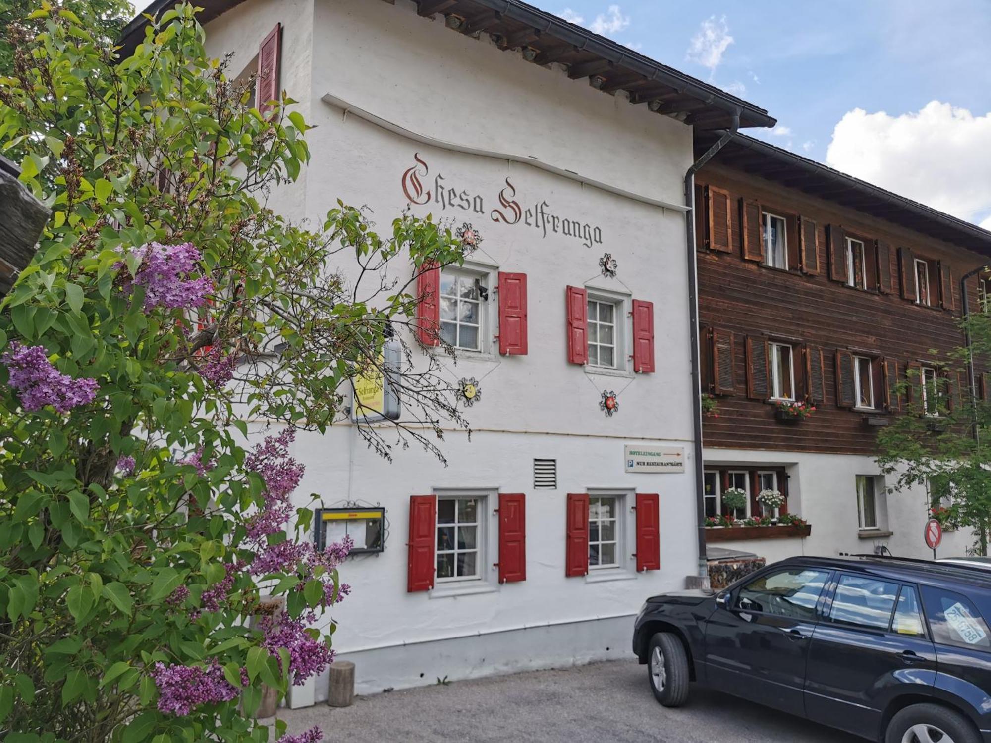 Auberge de jeunesse Chesa Selfranga à Klosters-Serneus Extérieur photo