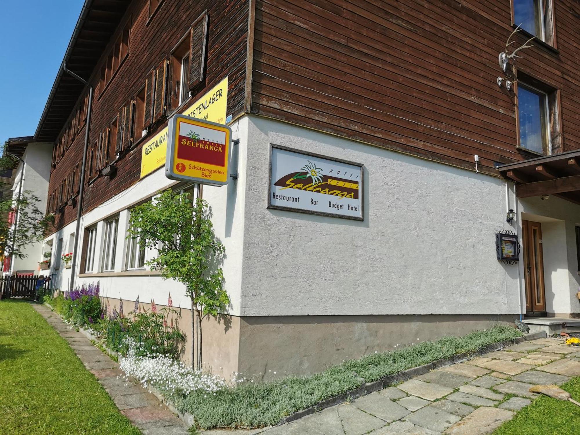 Auberge de jeunesse Chesa Selfranga à Klosters-Serneus Extérieur photo